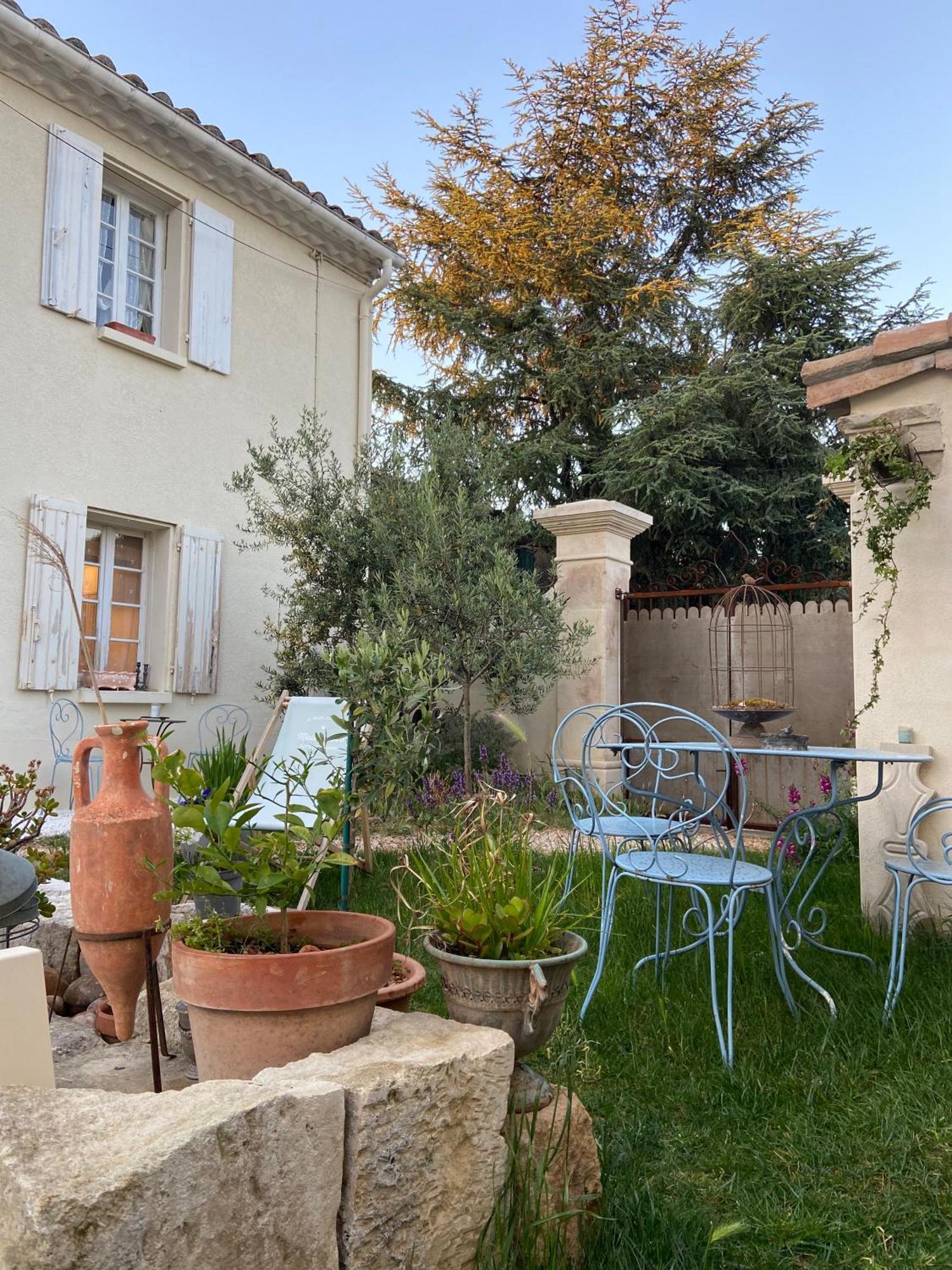 Maison 1823 - Suite de charme à Garons Exterior foto